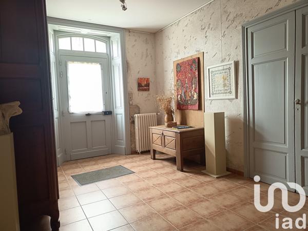 Demeure 17 pièces de 392 m² à Fresselines (23450)