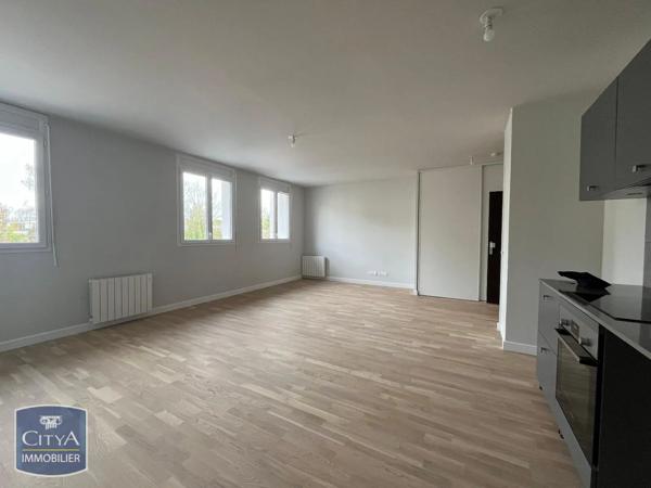 Appartement à louer 2 pièces 51.24m² Chartres (28000)