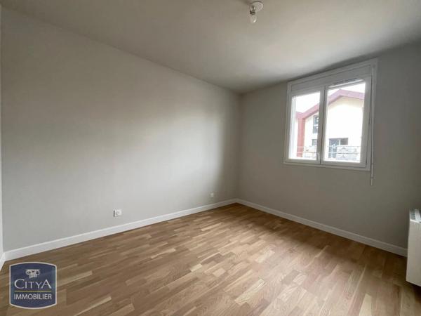 Appartement à louer 2 pièces 51.24m² Chartres (28000)