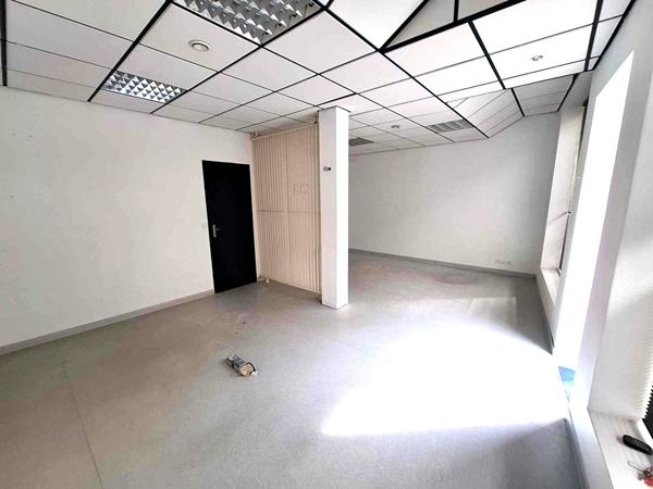 Local commercial d'environ 59 m² Villeneuve de Marsan