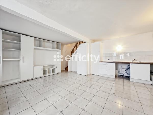 Appartement
         3 pièces
        - 49 m² Exclusivité 125 000 €*