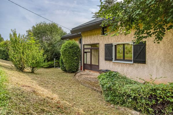 Spacieuse maison à vendre à Saint Baldoph - 11 Pièces et 7 Chambres !