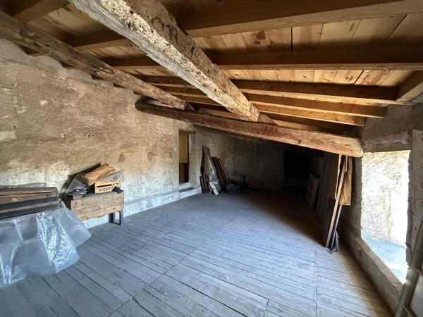 Grande maison de ville avec cours + possibilité de 2 logements ! Castelnaudary