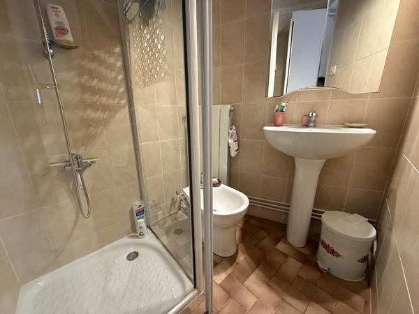 Grande maison de ville avec cours + possibilité de 2 logements ! Castelnaudary