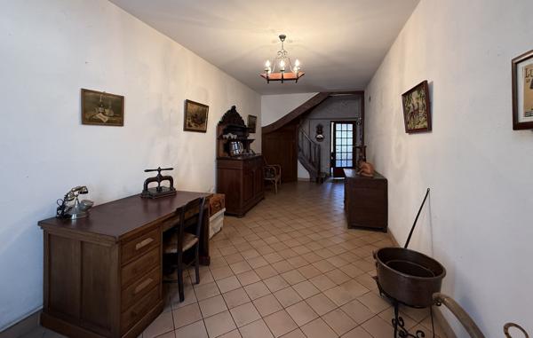 Grande maison de ville avec cours + possibilité de 2 logements ! Castelnaudary