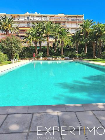 Vallauris (06220) Vallauris, 2 pièces avec parking cave, résidence piscine