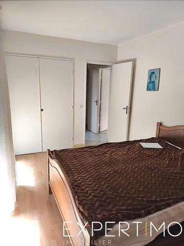 Vallauris (06220) Vallauris, 2 pièces avec parking cave, résidence piscine