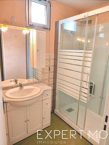 Vallauris (06220) Vallauris, 2 pièces avec parking cave, résidence piscine