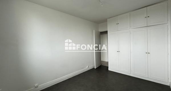 Location Appartement 5 pièces 108.35 m² - Orléans 45000