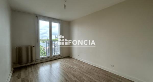 Location Appartement 5 pièces 108.35 m² - Orléans 45000