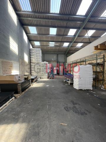 Location / Local Industriel / Bâtiment