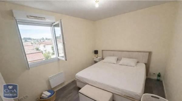 Appartement à louer 2 pièces 48.02m² Avoine (37420)