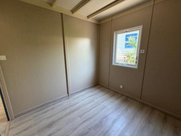 LA TRANCHE SUR MER A 15 MIN DANS RESIDENCE AVEC PISCINE VILLA BOIS AVEC VERANDA TERRASSE ET JARDIN