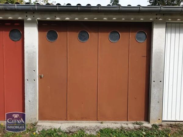 Parking à vendre 12m² Laval (53000)