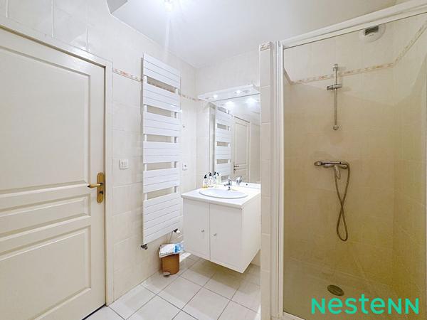 À vendre : Appartement spacieux de 6 pièces à Saint-Étienne !