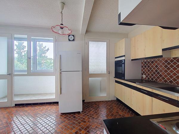 Spacieux T4 Lumineux à Laxou 88 m² avec Balcon, Loggia, Cave et Garage