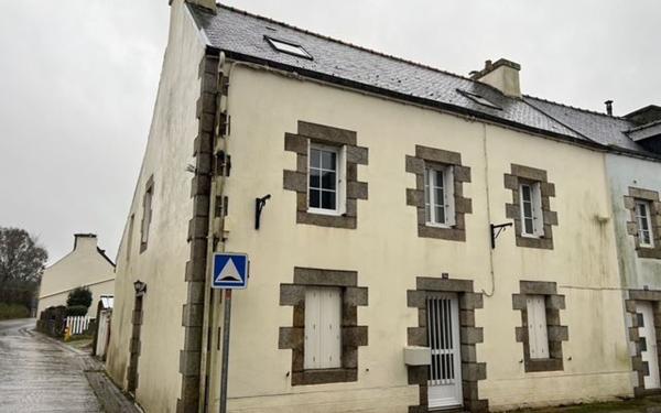 Maison à vendre    4 pièces • 102 m2 Guimiliau