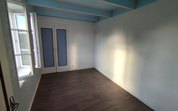 Maison à vendre    4 pièces • 102 m2 Guimiliau