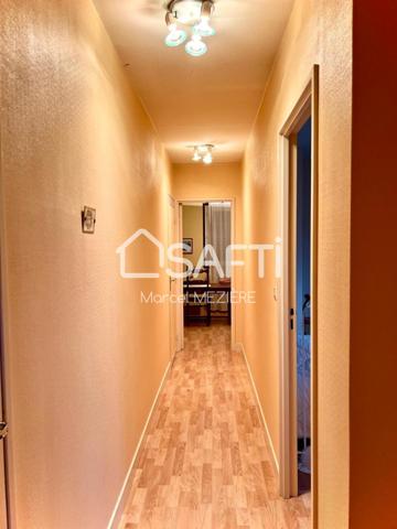 Joli pavillon (T7)parfaitement entretenu dans cadre de verdure sur terrain arboré et clos