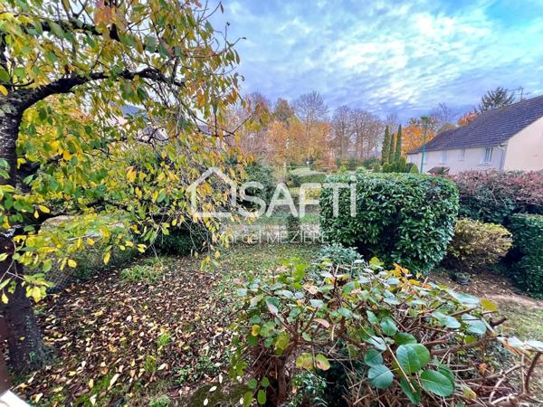 Joli pavillon (T7)parfaitement entretenu dans cadre de verdure sur terrain arboré et clos