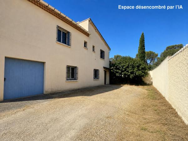 Maison
         9 pièces
        - 250 m² 385 000 € *