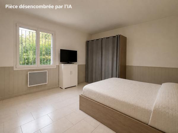 Maison
         9 pièces
        - 250 m² 385 000 € *