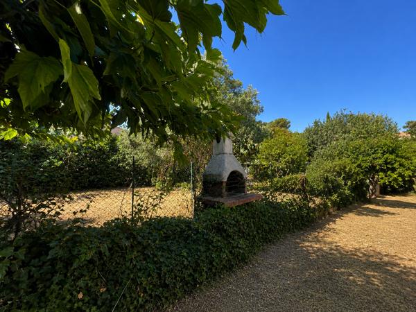 Maison
         9 pièces
        - 250 m² 385 000 € *