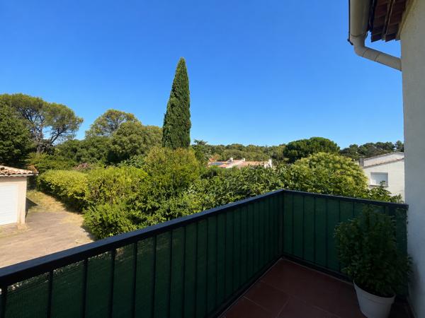 Maison
         9 pièces
        - 250 m² 385 000 € *