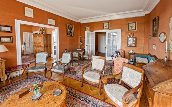 Appartement à vendre    5 pièces • 158,26 m2 Lyon 6