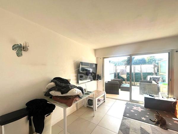 TOP INVESTISSEMENT ! Cagnes Sur Mer Studio + Parking 300m de la mer