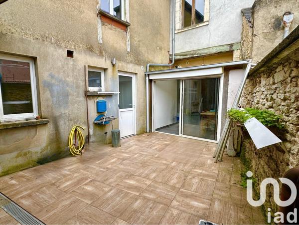 Maison 5 pièces de 142 m² à Saint-Gaultier (36800)