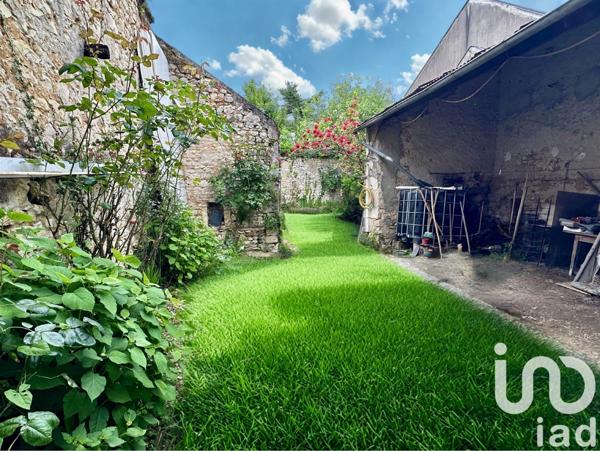 Maison 5 pièces de 142 m² à Saint-Gaultier (36800)