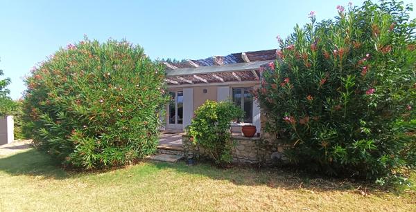 LANÇON-PROVENCE  - A Vendre - Maison T4 de 90 m2 avec jardin et garage