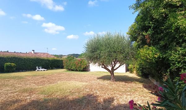 LANÇON-PROVENCE  - A Vendre - Maison T4 de 90 m2 avec jardin et garage