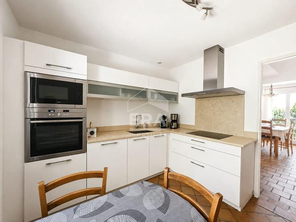 LANÇON-PROVENCE  - A Vendre - Maison T4 de 90 m2 avec jardin et garage