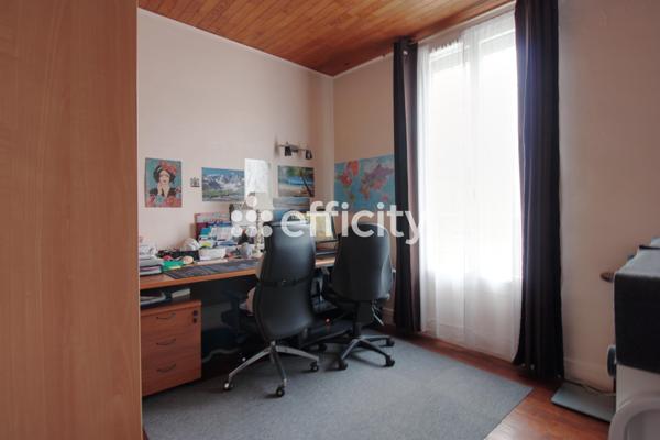 Maison 7 pièces - 140 m²