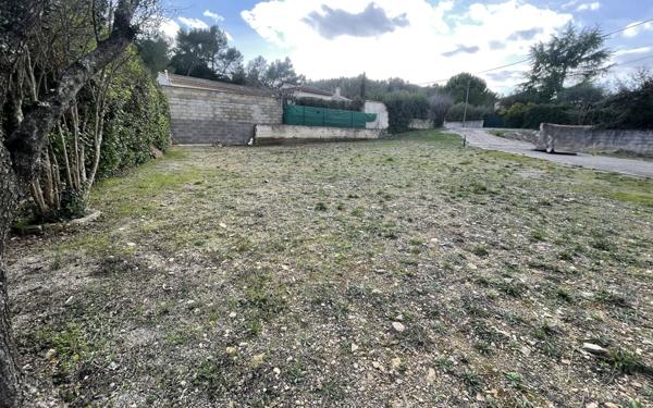 Terrain à vendre    Calvisson