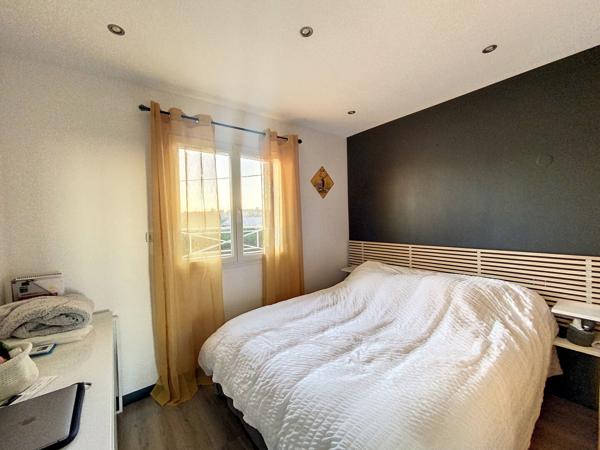 Maison à vendre FRONTON 3 chambres et un bureau, double garage, piscine