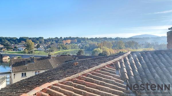 Immeuble de rapport en plein centre de Cazères ? Emplacement privilégié et fort potentiel !