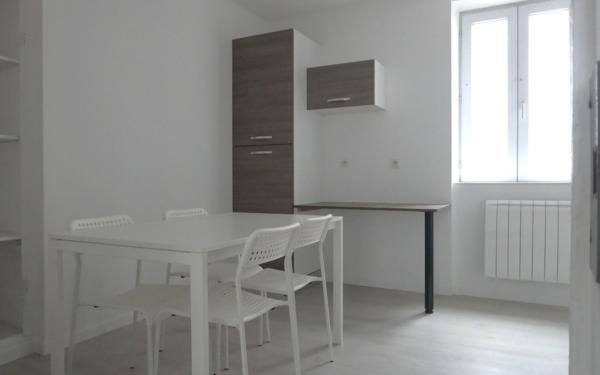 Appartement à louer    1 pièce •  Le Creusot