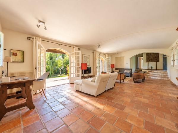 Vente Mas Mouans-Sartoux 6 Pièces 190 m²