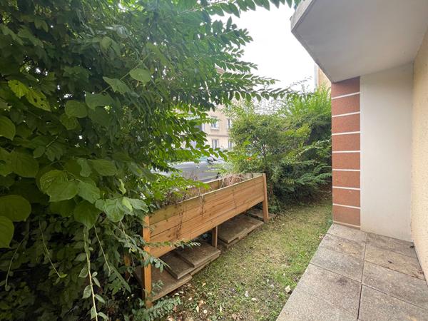 RENNES/PONT DE NANTES - Studio meublé refait à neuf avec jardin et parking !