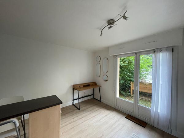 RENNES/PONT DE NANTES - Studio meublé refait à neuf avec jardin et parking !