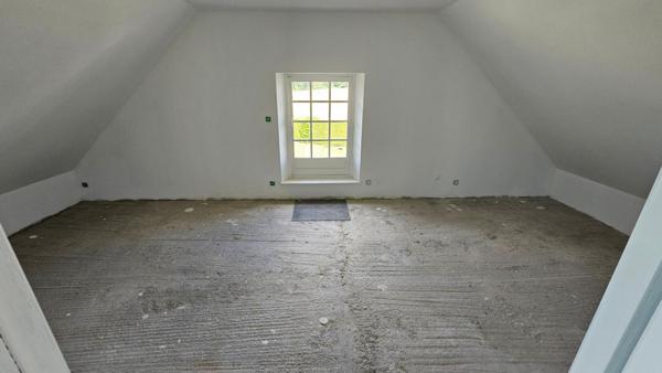 Houdan 10 mn / Maison 141 m2 / 5 chambres + sous-sol + double garage