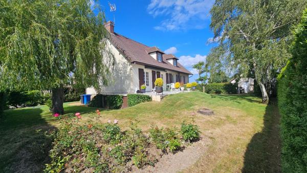 Houdan 10 mn / Maison 141 m2 / 5 chambres + sous-sol + double garage