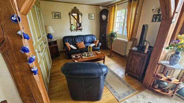 Houdan 10 mn / Maison 141 m2 / 5 chambres + sous-sol + double garage