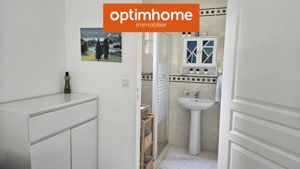 EXCLUSIVITÉ – Maison familiale de 2011 – 4 chambres – Beau jardin arboré – Redon