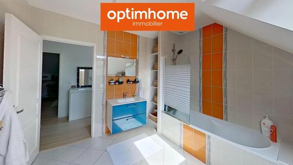 EXCLUSIVITÉ – Maison familiale de 2011 – 4 chambres – Beau jardin arboré – Redon