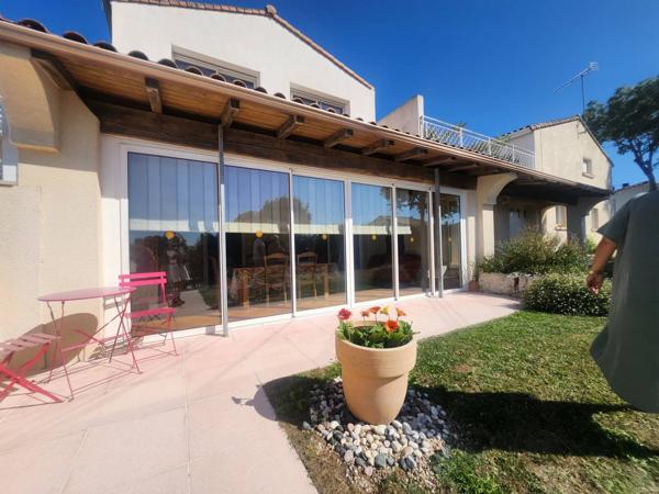 Propriété comprenant une maison principale d'habitation et 3 gites indépendants