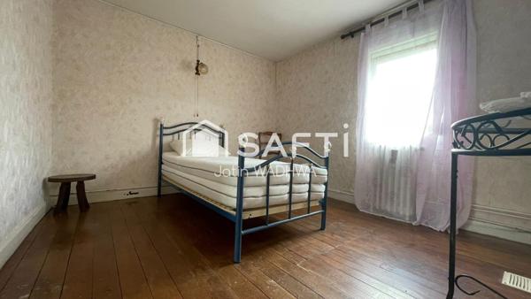 Superbe opportunité ! Maison 5 pièces (125m²), toiture neuve et vue dégagée.